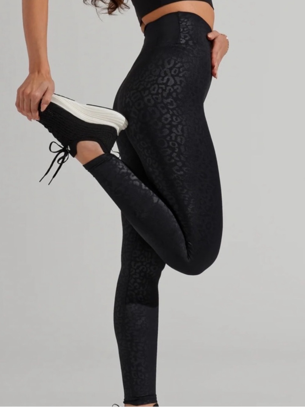 BuffBunny Rebel Leggings Black Leopard Print Medium Med M